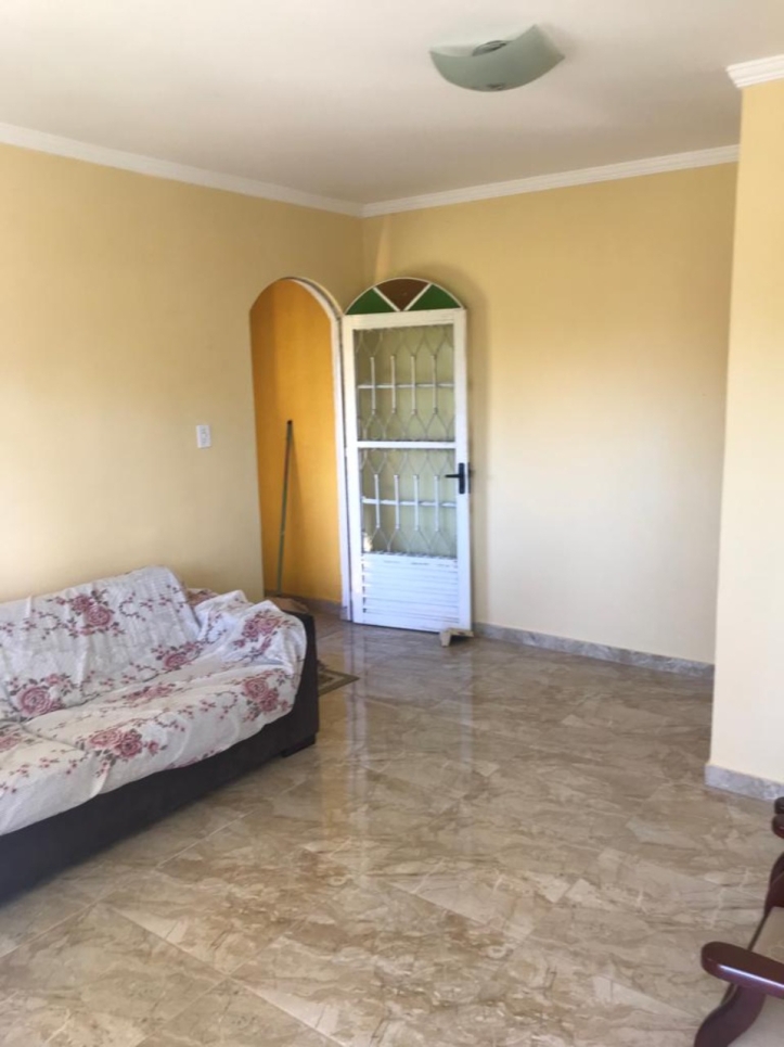 Casa à venda com 2 quartos, 70m² - Foto 3