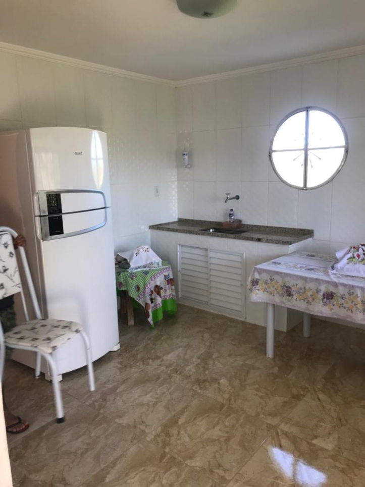 Casa à venda com 2 quartos, 70m² - Foto 13