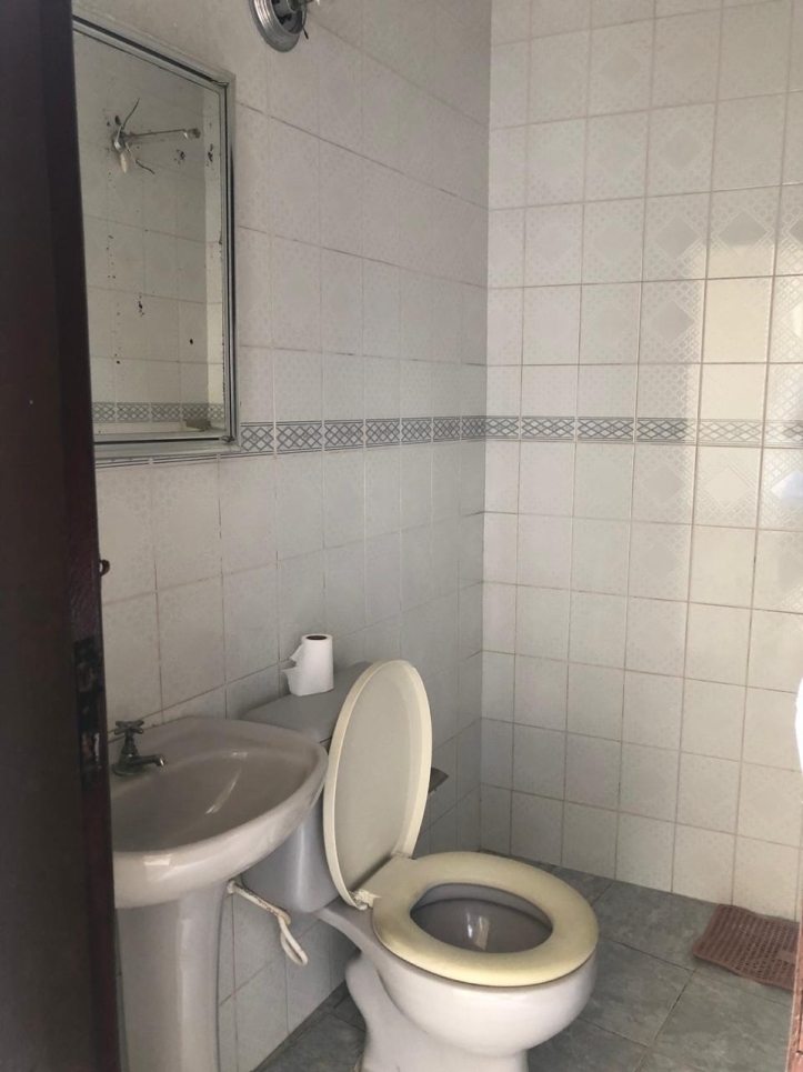 Casa à venda com 5 quartos, 200m² - Foto 10