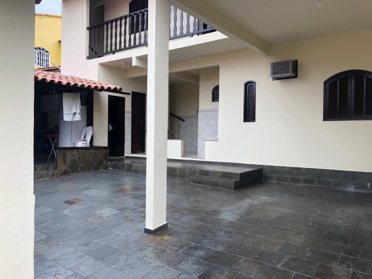 Casa à venda com 5 quartos, 200m² - Foto 17