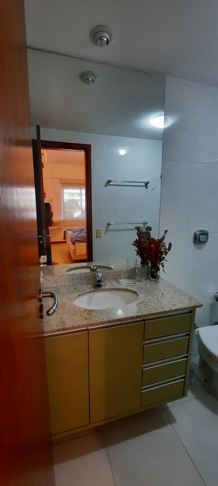 Apartamento à venda com 2 quartos, 75m² - Foto 22