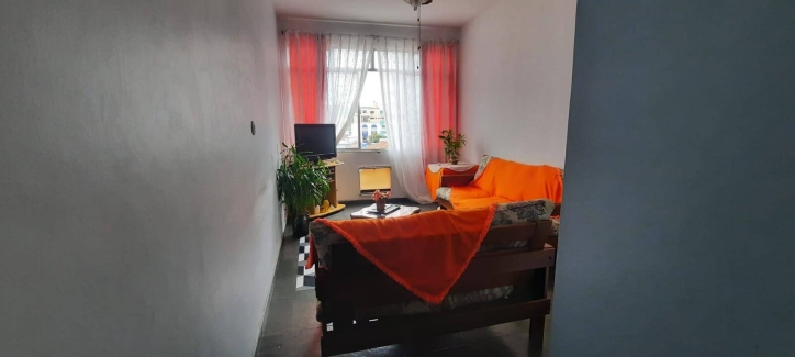 Apartamento à venda com 2 quartos, 75m² - Foto 4