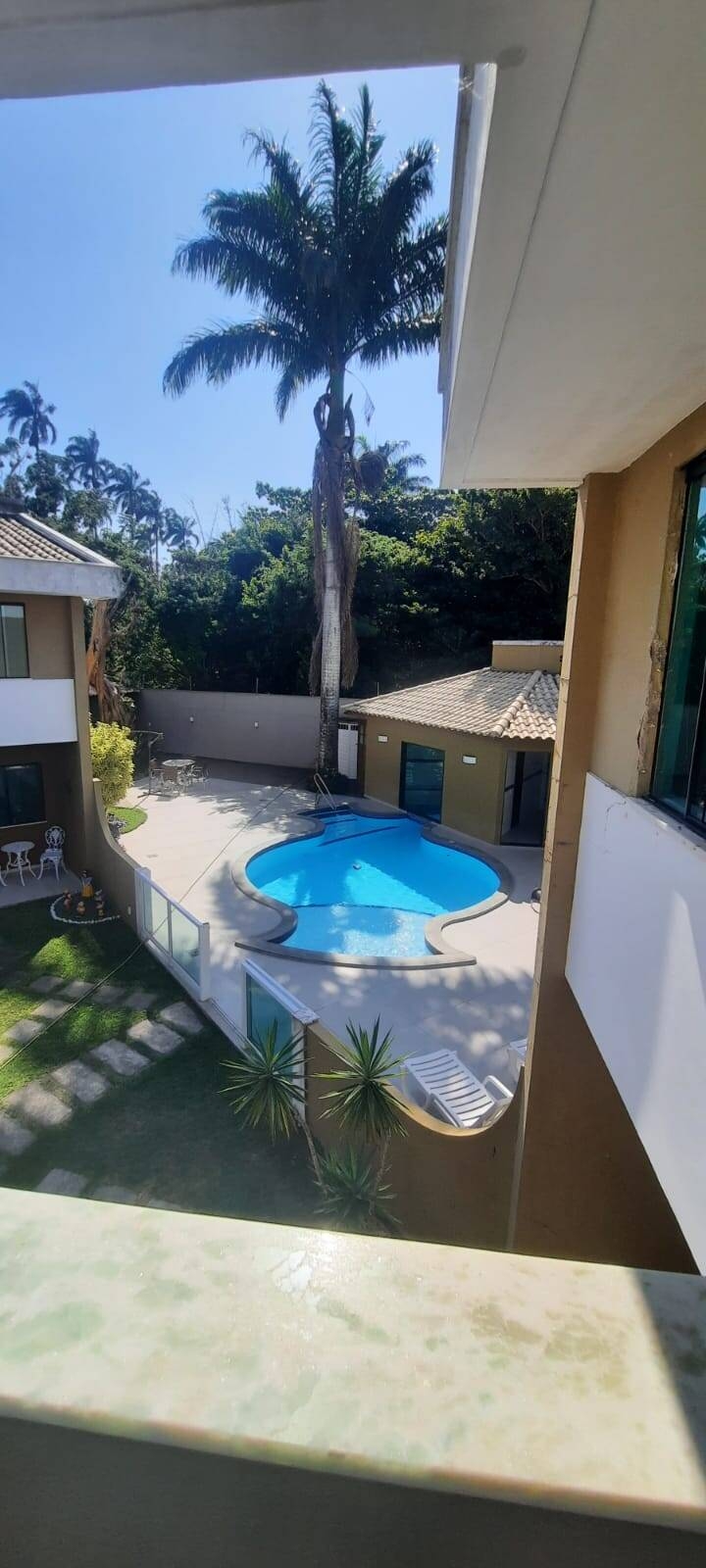 Casa de Condomínio à venda com 4 quartos, 150m² - Foto 2