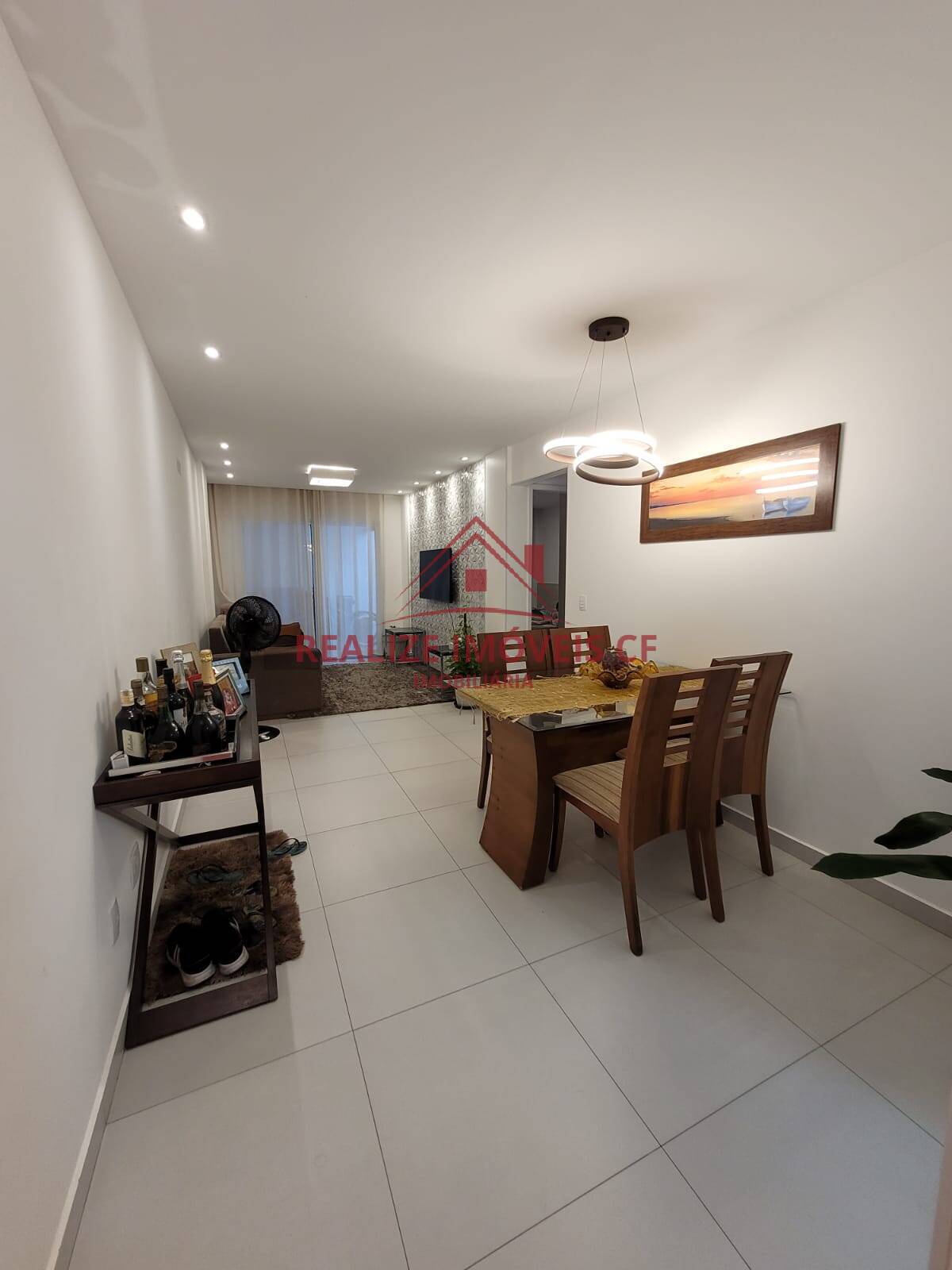 Apartamento à venda com 2 quartos, 90m² - Foto 1