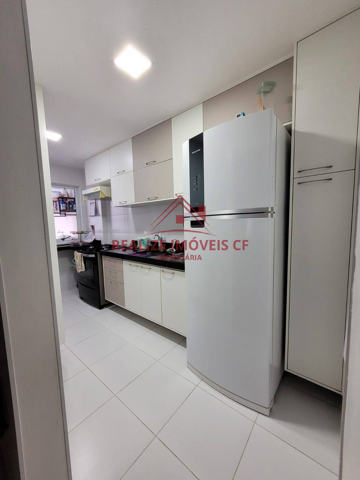 Apartamento à venda com 2 quartos, 90m² - Foto 8