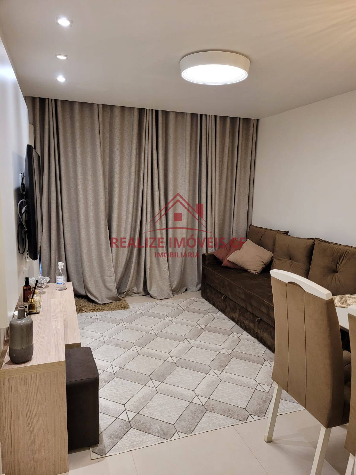 Apartamento à venda com 1 quarto, 55m² - Foto 2