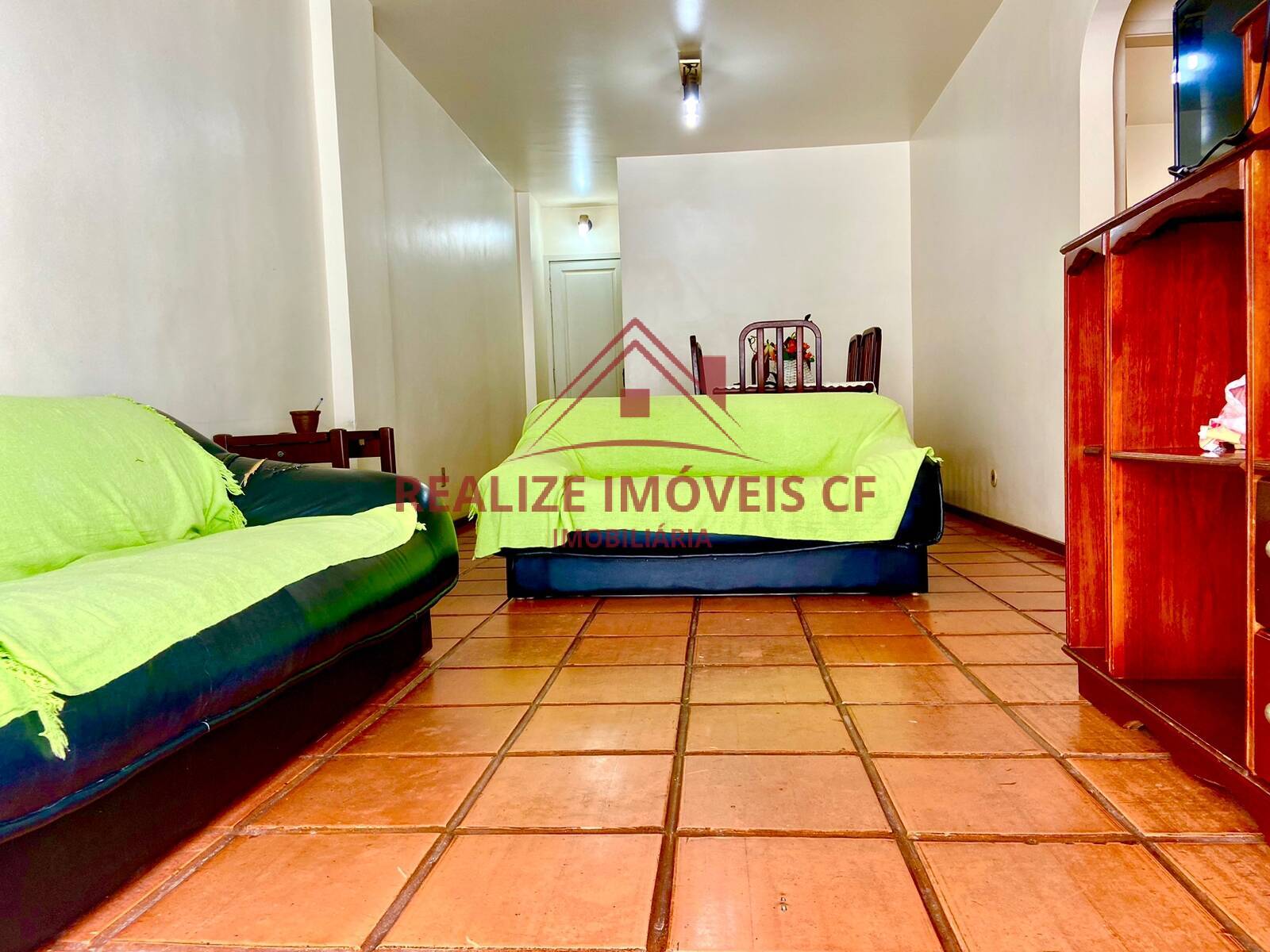 Apartamento à venda com 2 quartos, 80m² - Foto 2