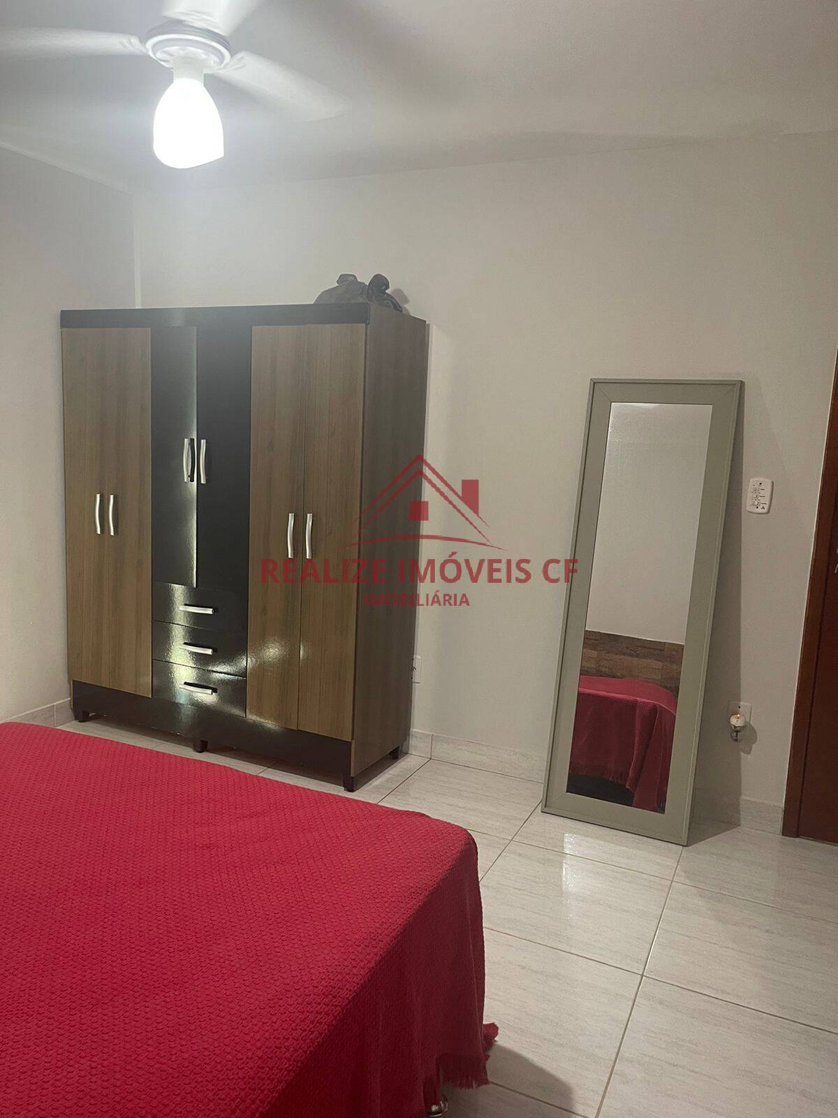 Casa à venda com 3 quartos, 80m² - Foto 11