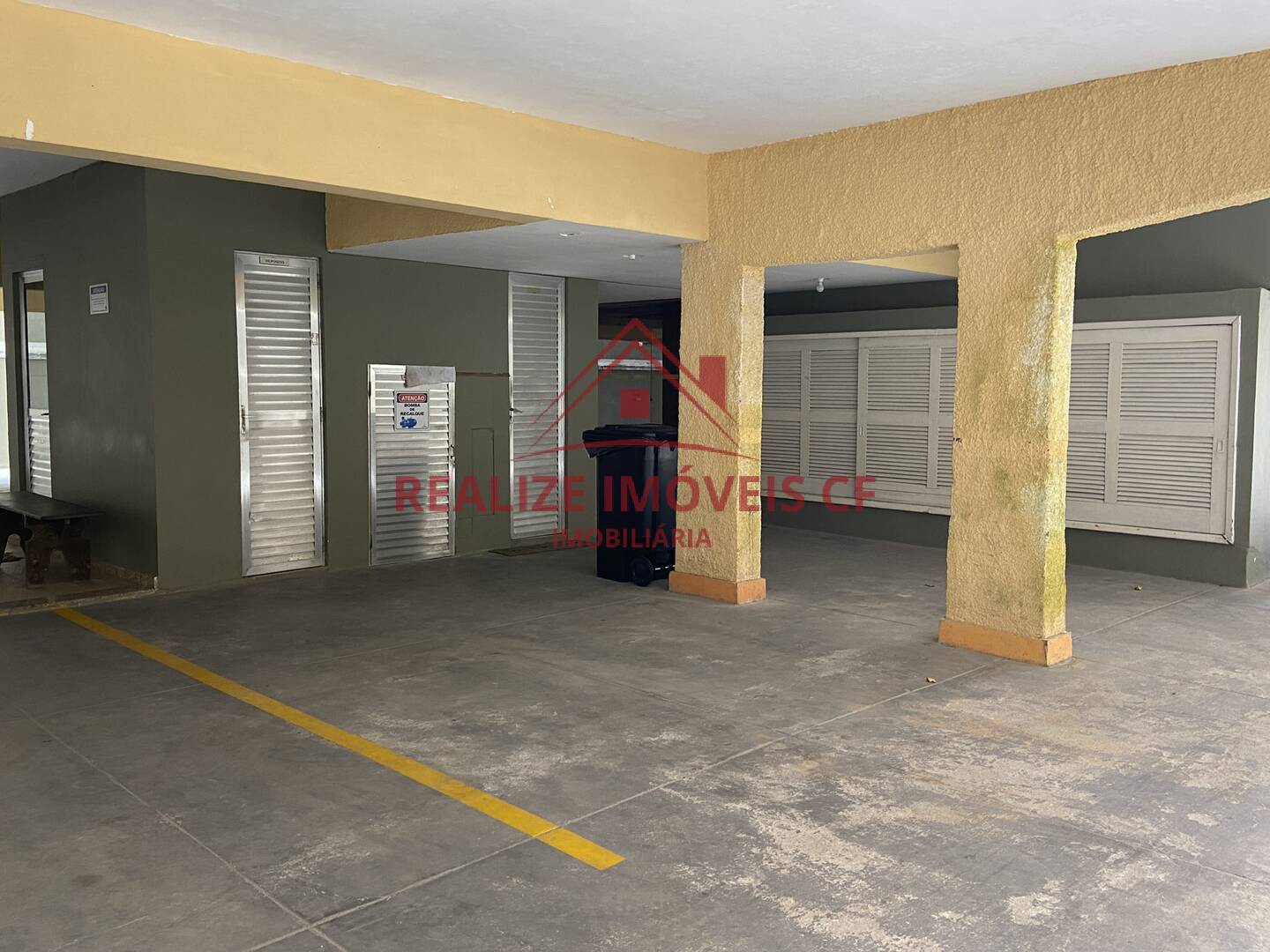 Apartamento à venda com 2 quartos, 74m² - Foto 25