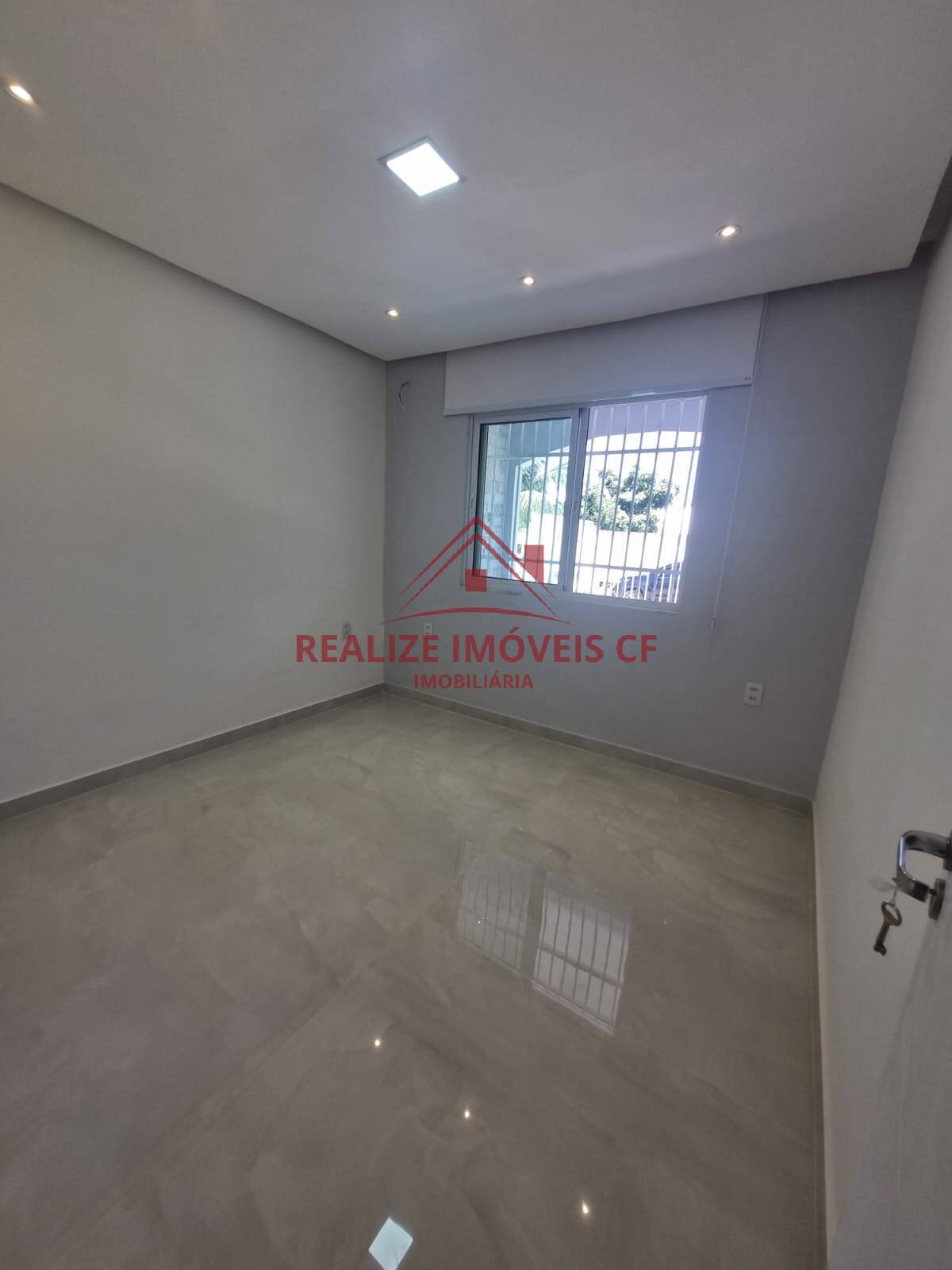 Casa à venda com 4 quartos, 191m² - Foto 5