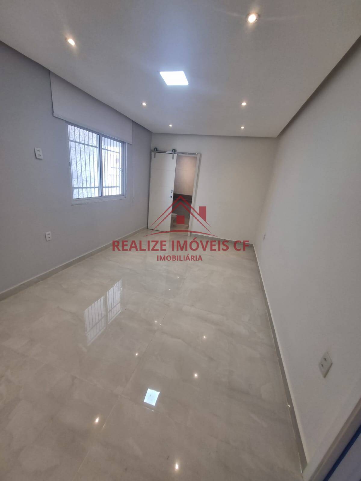 Casa à venda com 4 quartos, 191m² - Foto 9