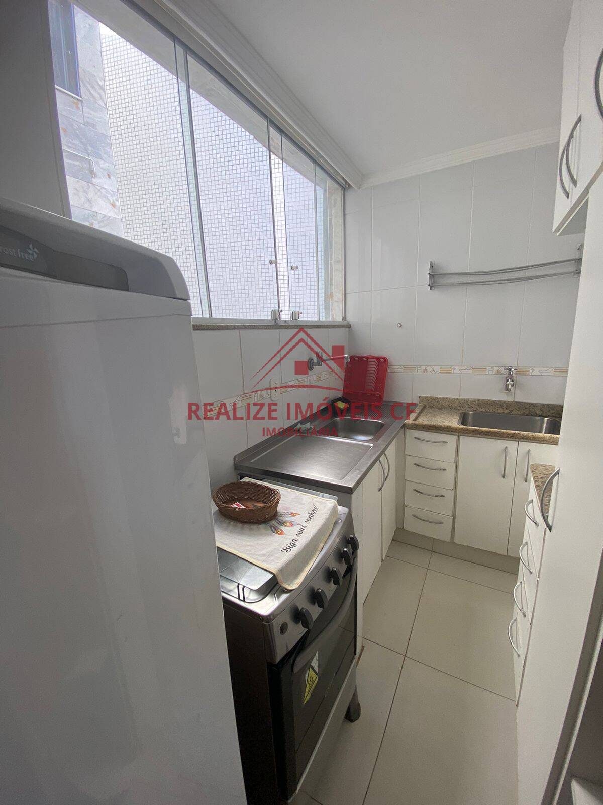 Apartamento à venda com 1 quarto, 60m² - Foto 6