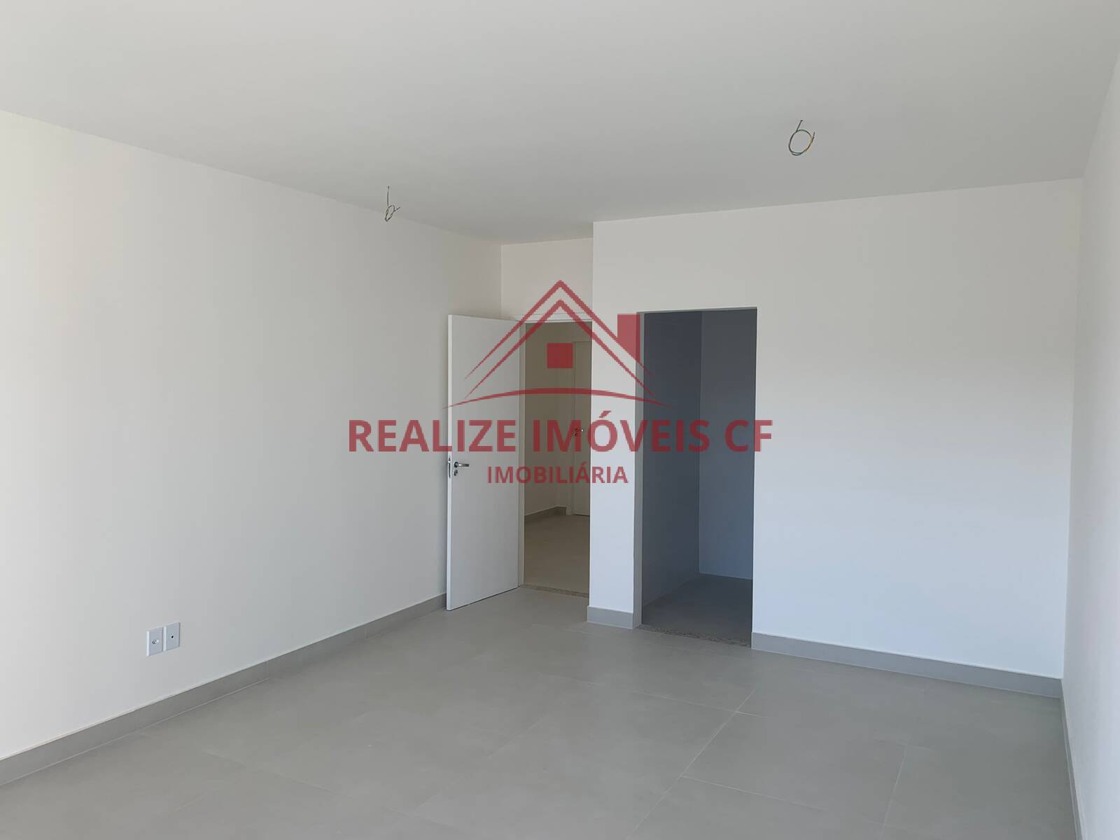 Apartamento à venda com 2 quartos, 70m² - Foto 5