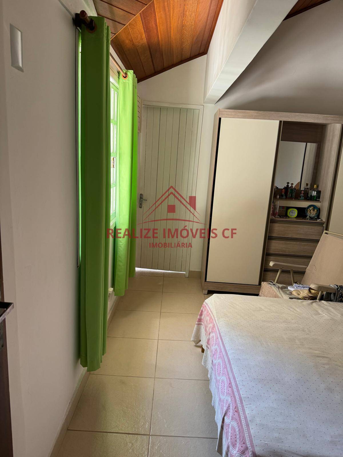 Casa à venda com 3 quartos, 80m² - Foto 5