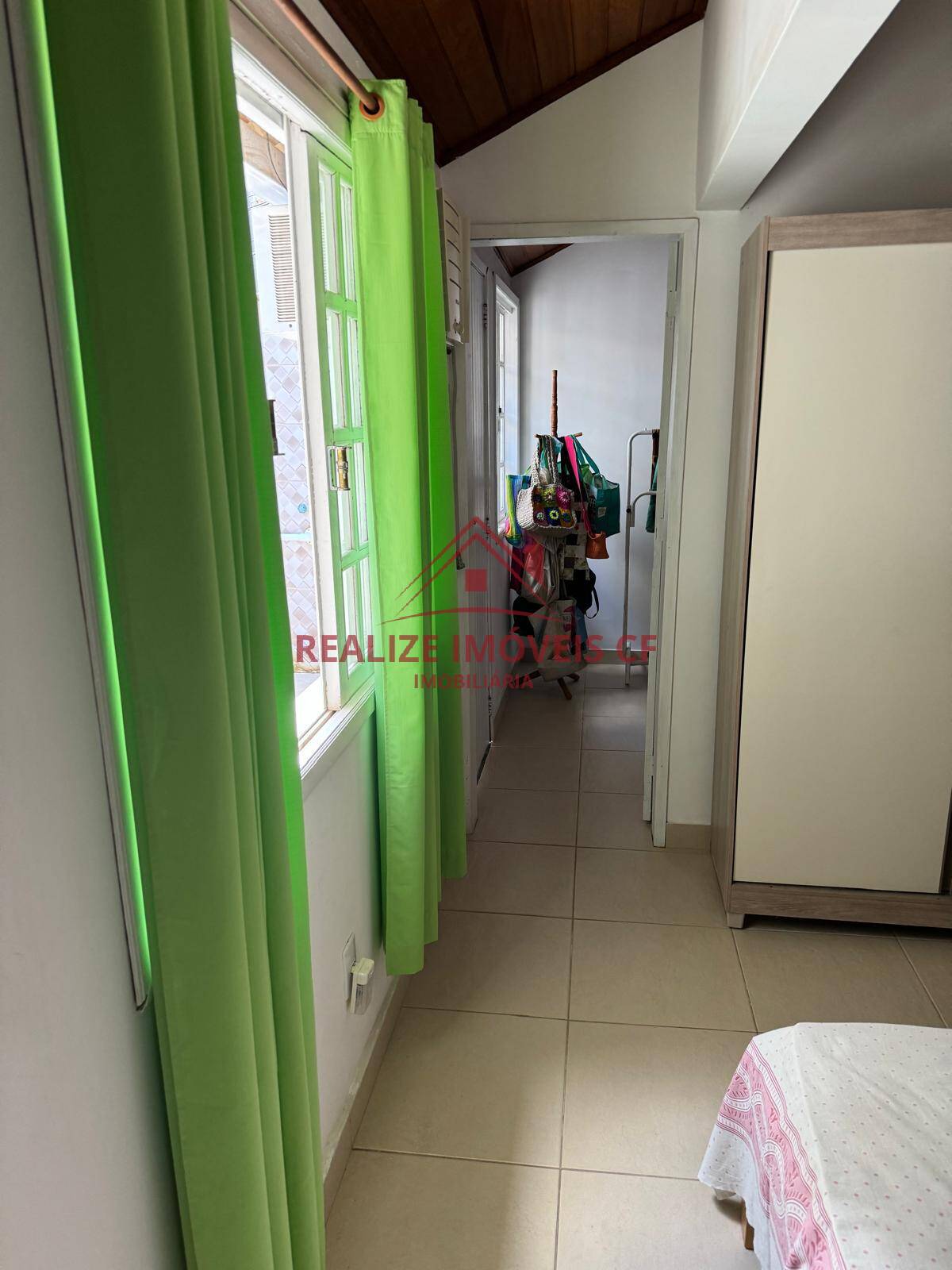 Casa à venda com 3 quartos, 80m² - Foto 8