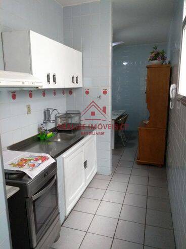 Apartamento para alugar com 3 quartos, 95m² - Foto 9