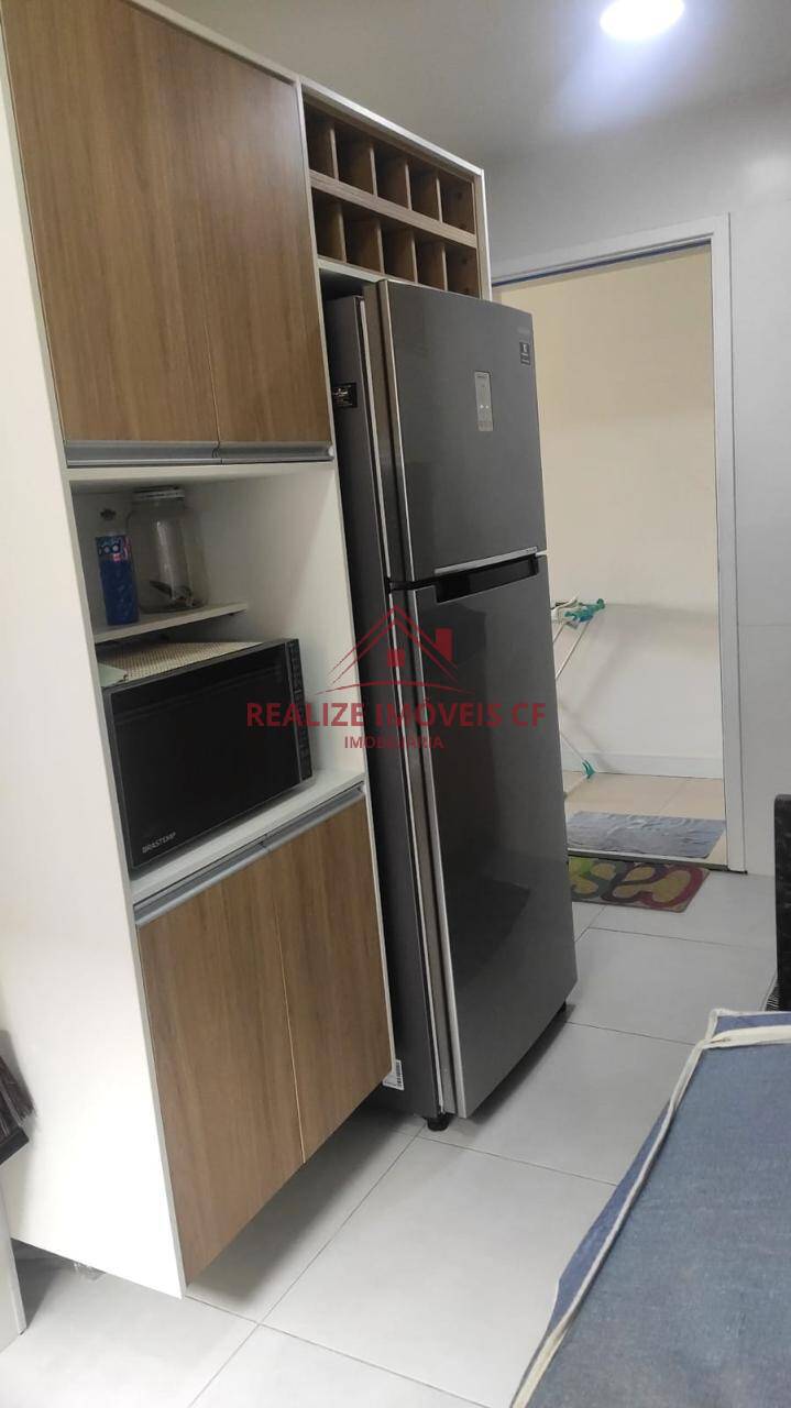 Apartamento à venda com 2 quartos, 80m² - Foto 11