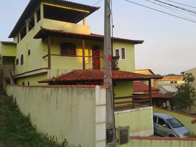 Casa de Condomínio à venda com 4 quartos, 300m² - Foto 1