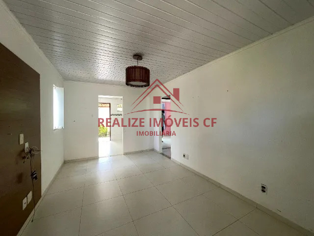 Casa à venda com 2 quartos, 58m² - Foto 3