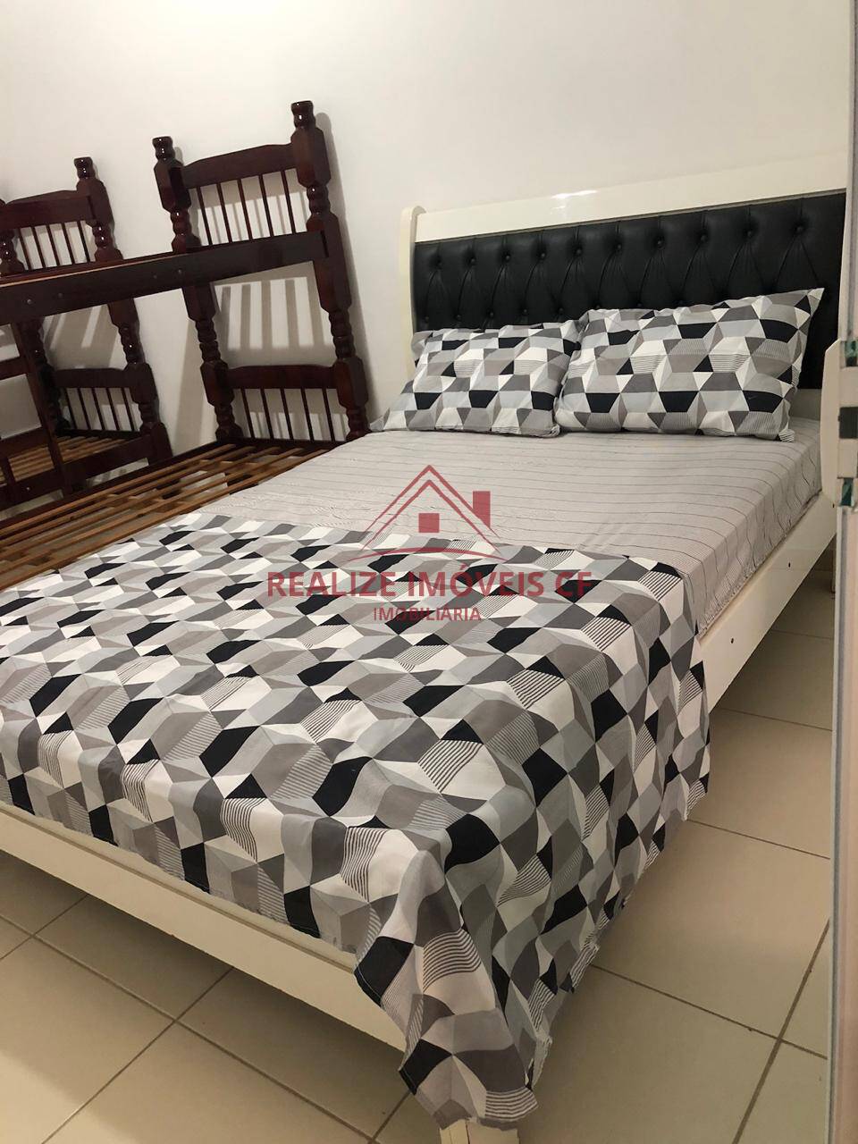 Casa de Condomínio à venda com 1 quarto, 60m² - Foto 25