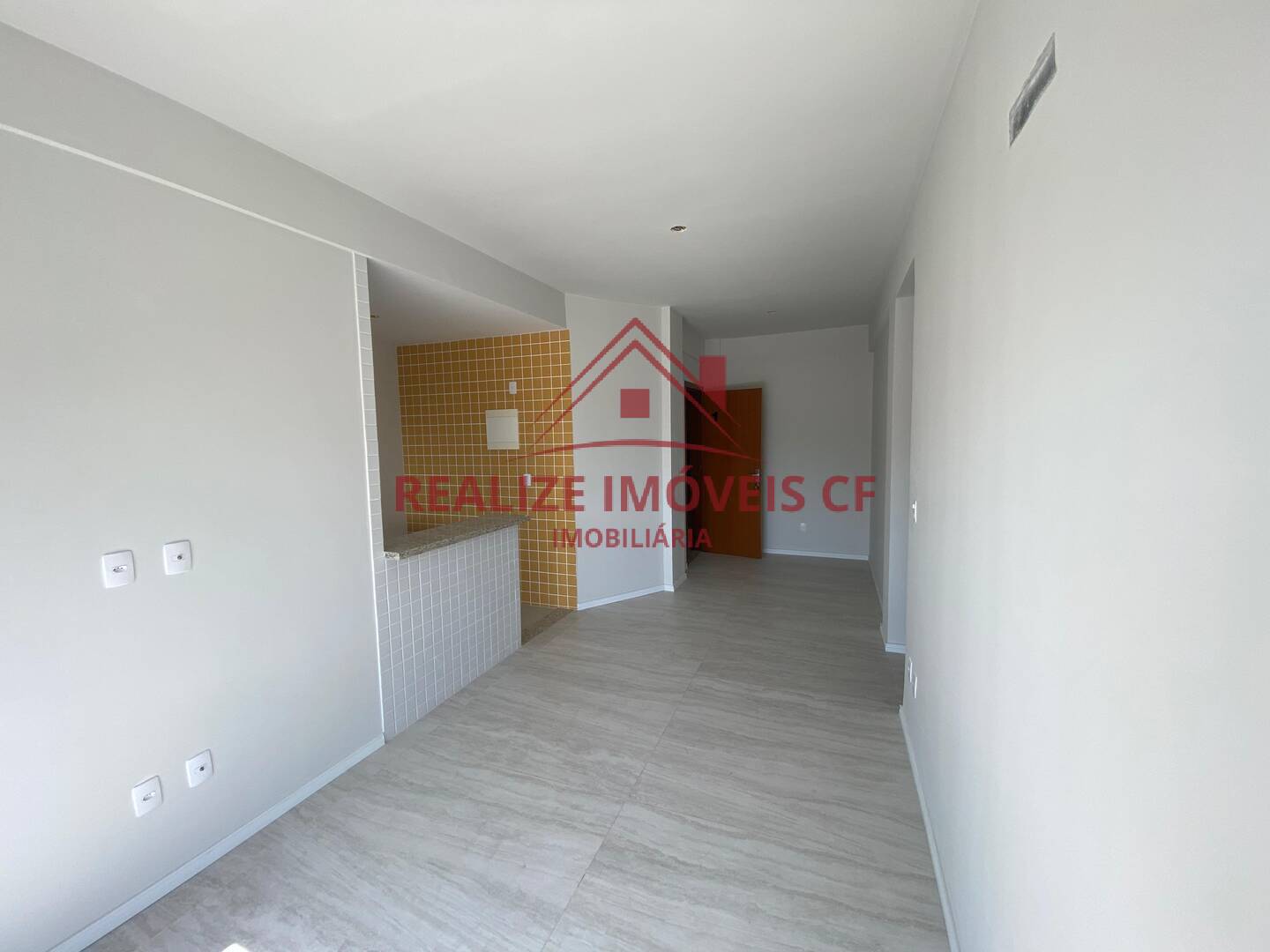 Apartamento à venda com 2 quartos, 70m² - Foto 4