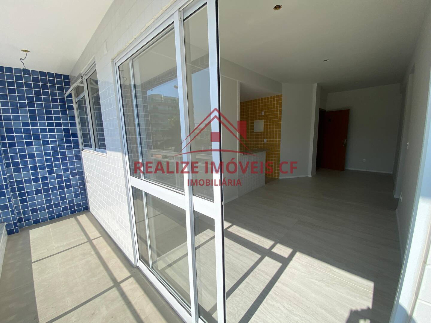 Apartamento à venda com 2 quartos, 70m² - Foto 5