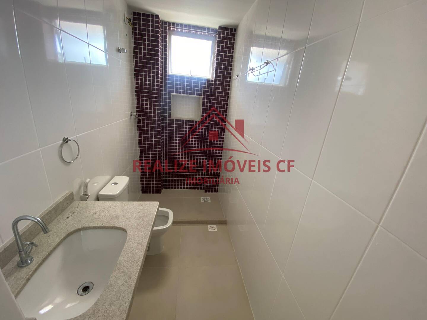 Apartamento à venda com 2 quartos, 70m² - Foto 25