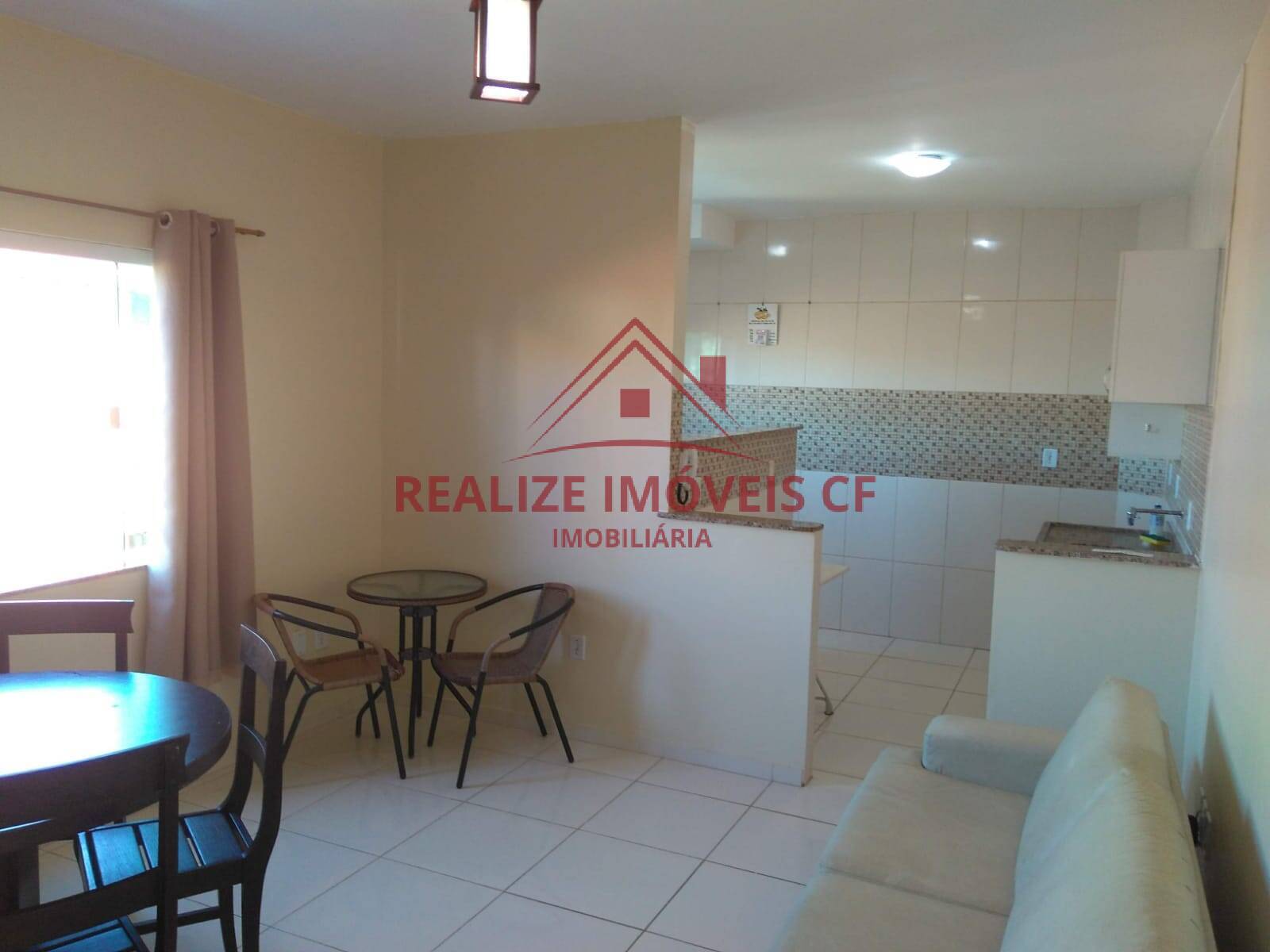 Apartamento à venda com 2 quartos, 70m² - Foto 2