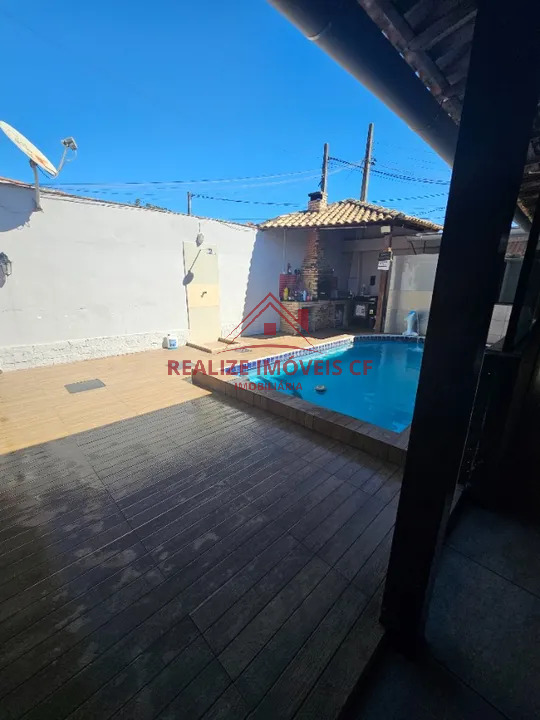 Casa à venda e aluguel com 5 quartos, 200m² - Foto 4