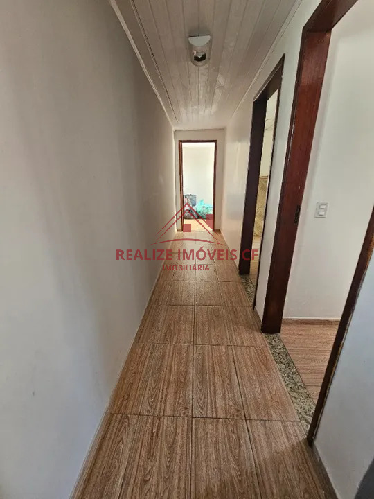 Casa à venda e aluguel com 5 quartos, 200m² - Foto 14