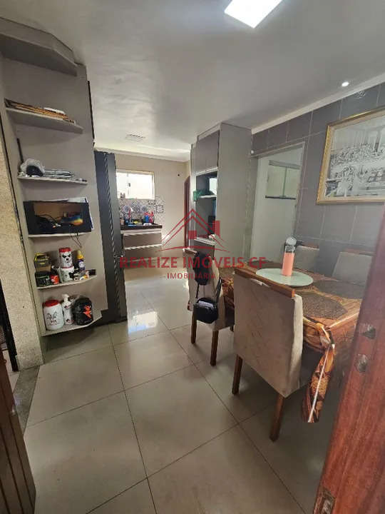 Casa à venda e aluguel com 5 quartos, 200m² - Foto 8