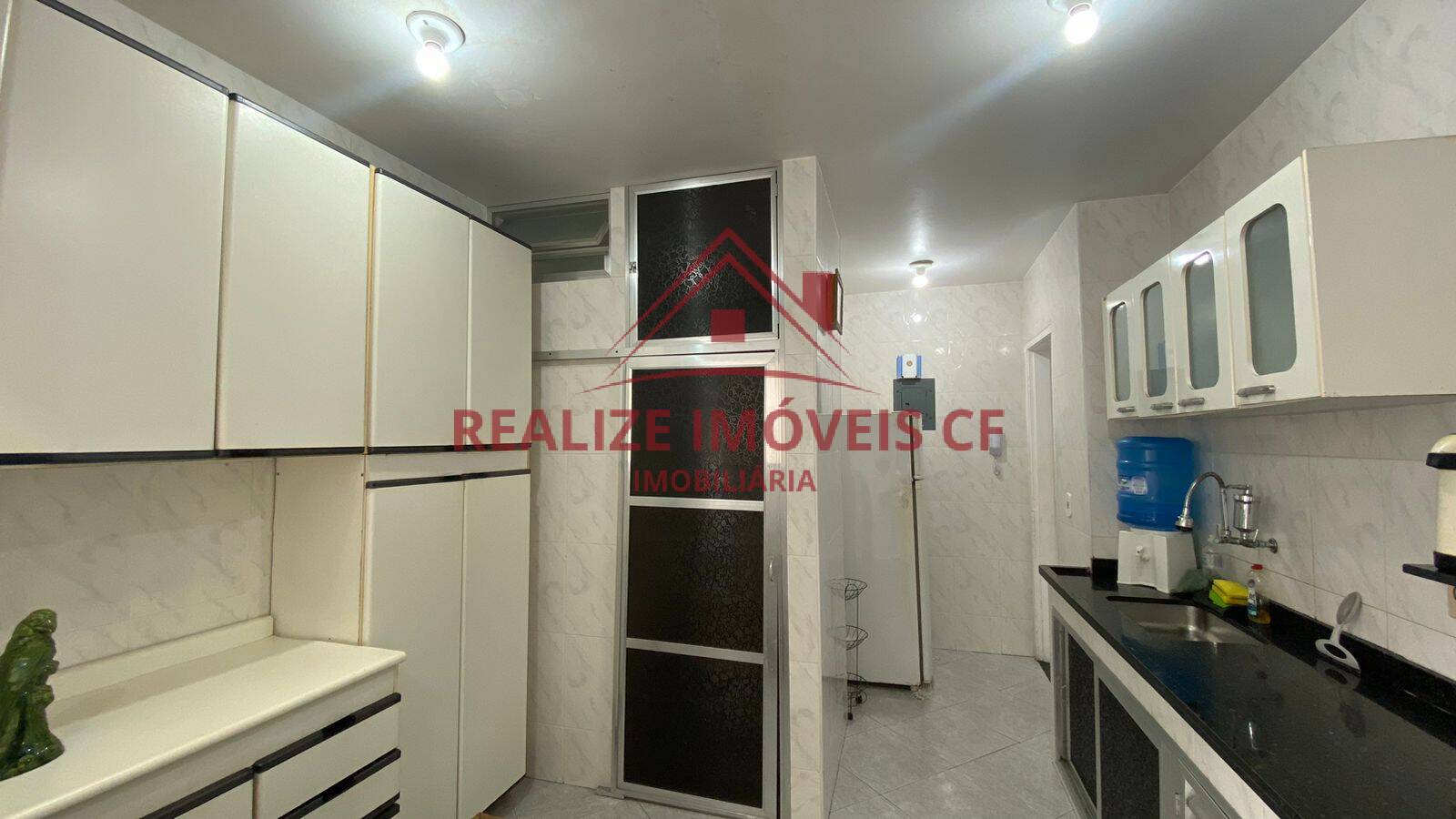 Apartamento à venda com 2 quartos, 81m² - Foto 8