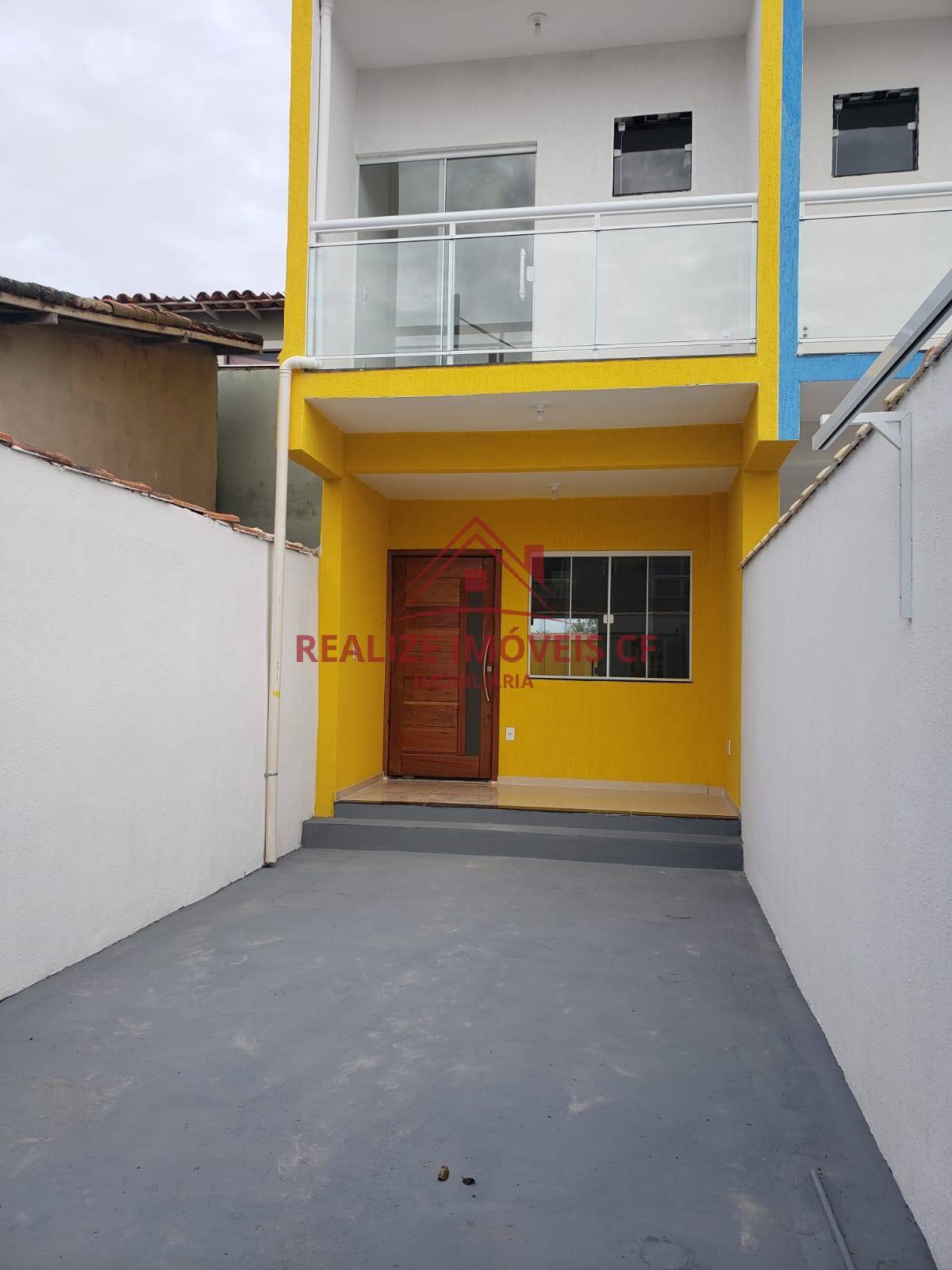 Casa à venda com 2 quartos, 65m² - Foto 1