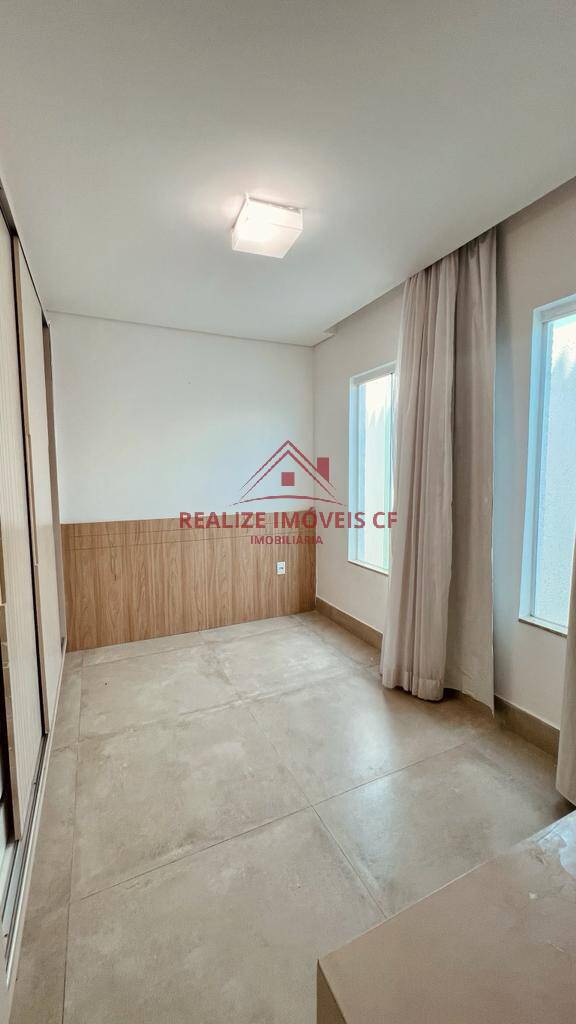 Casa à venda com 4 quartos, 206010m² - Foto 13