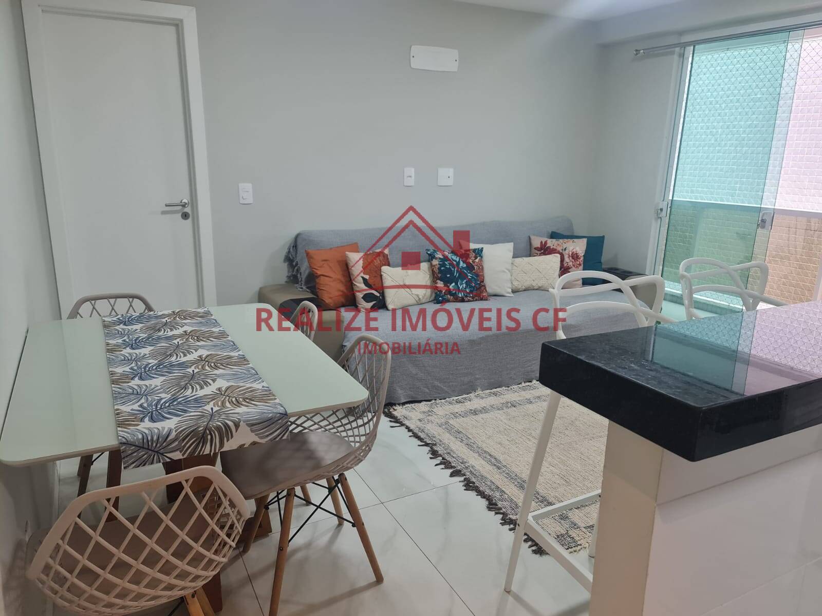 Apartamento à venda com 2 quartos, 75m² - Foto 3