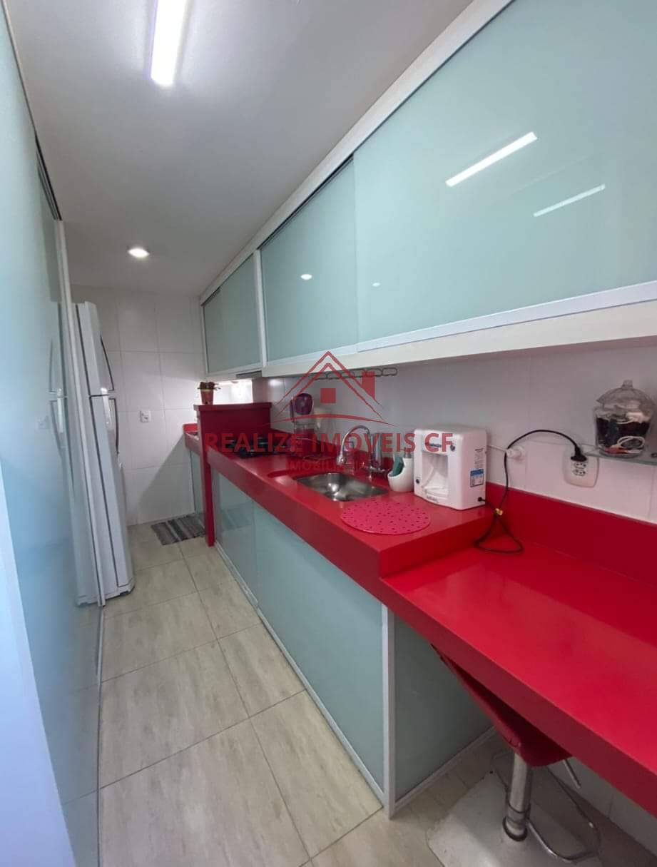 Apartamento à venda com 2 quartos, 70m² - Foto 11