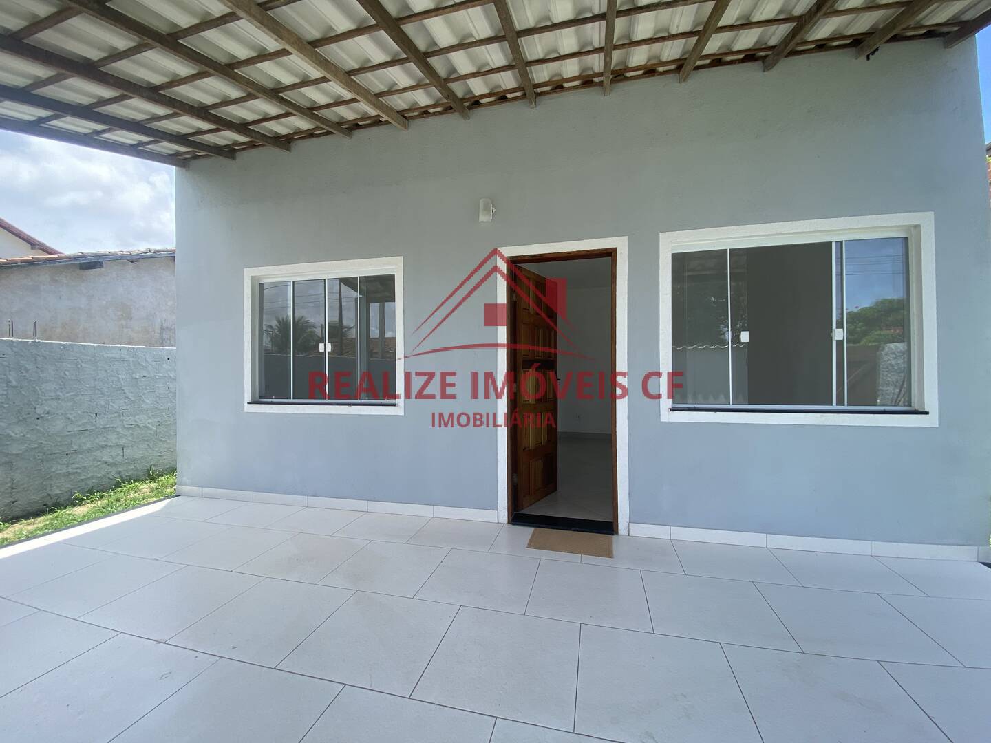 Casa à venda com 2 quartos, 360m² - Foto 1