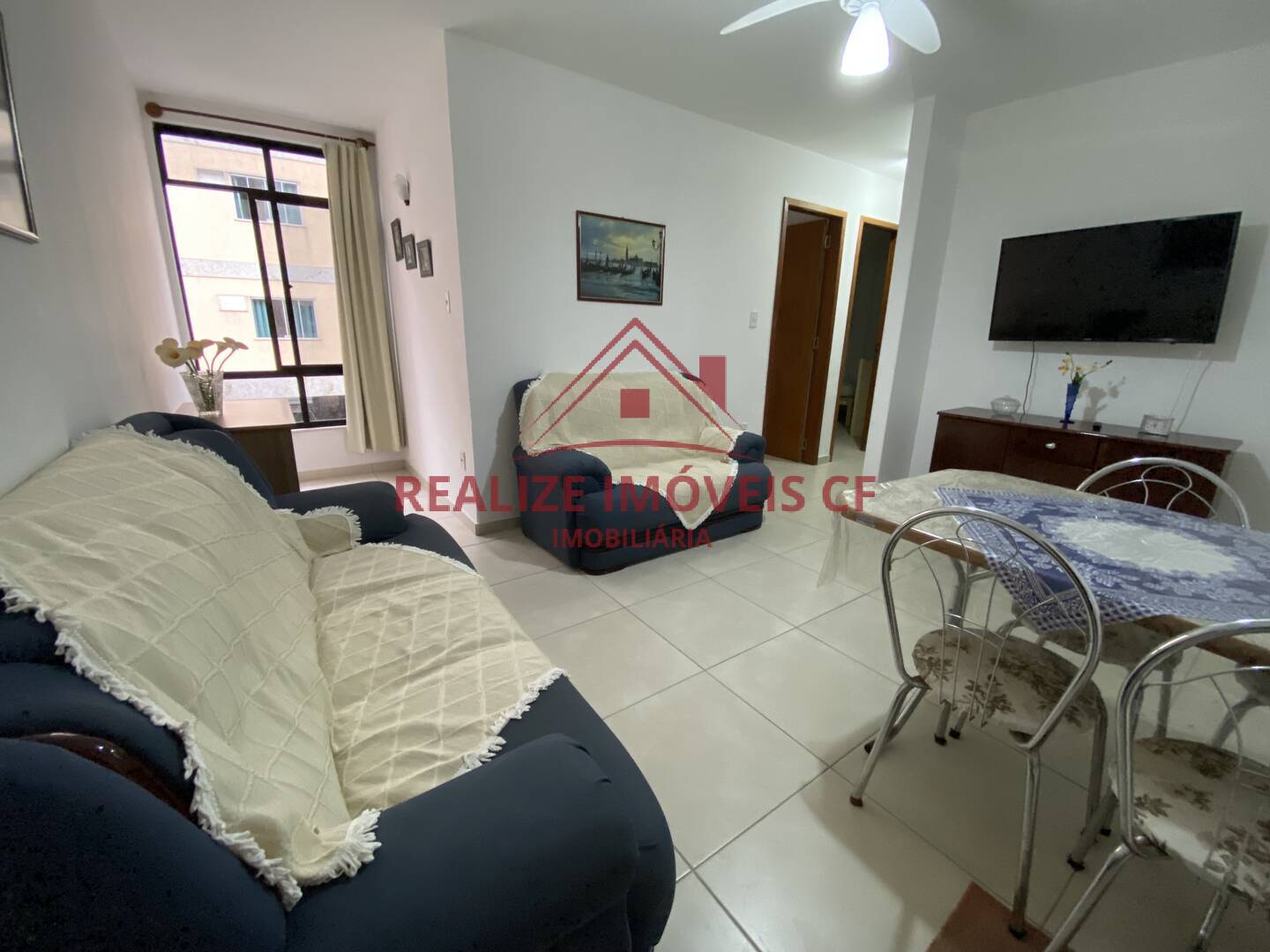 Apartamento à venda com 2 quartos, 77m² - Foto 1