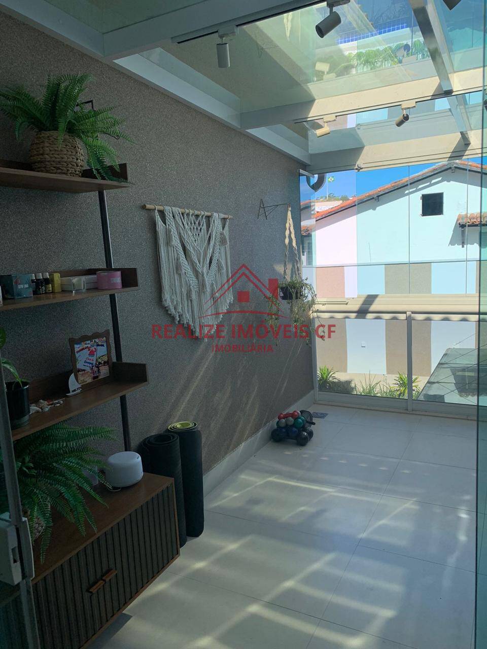 Casa à venda com 4 quartos, 240m² - Foto 15