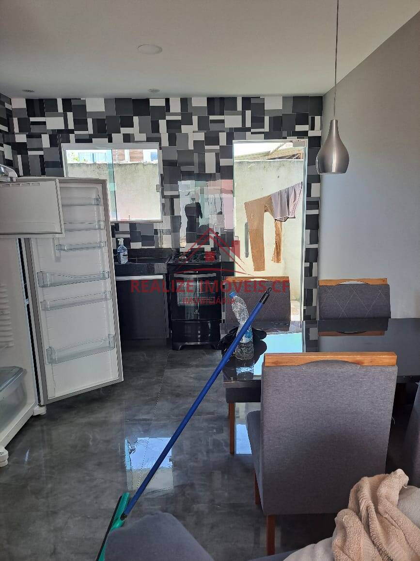 Casa à venda com 6 quartos, 150m² - Foto 14