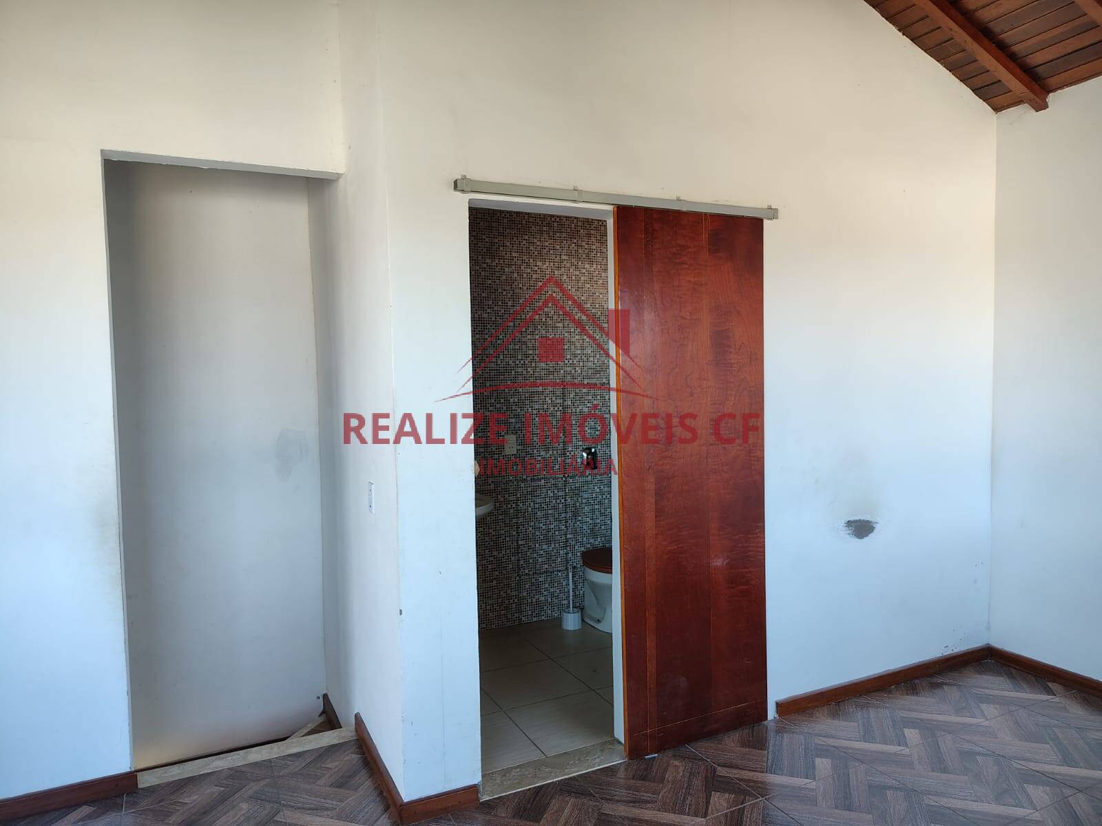 Casa à venda com 1 quarto, 120m² - Foto 12