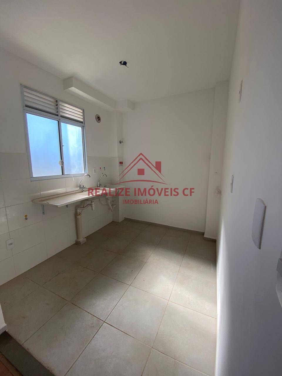 Apartamento à venda com 2 quartos, 40m² - Foto 11