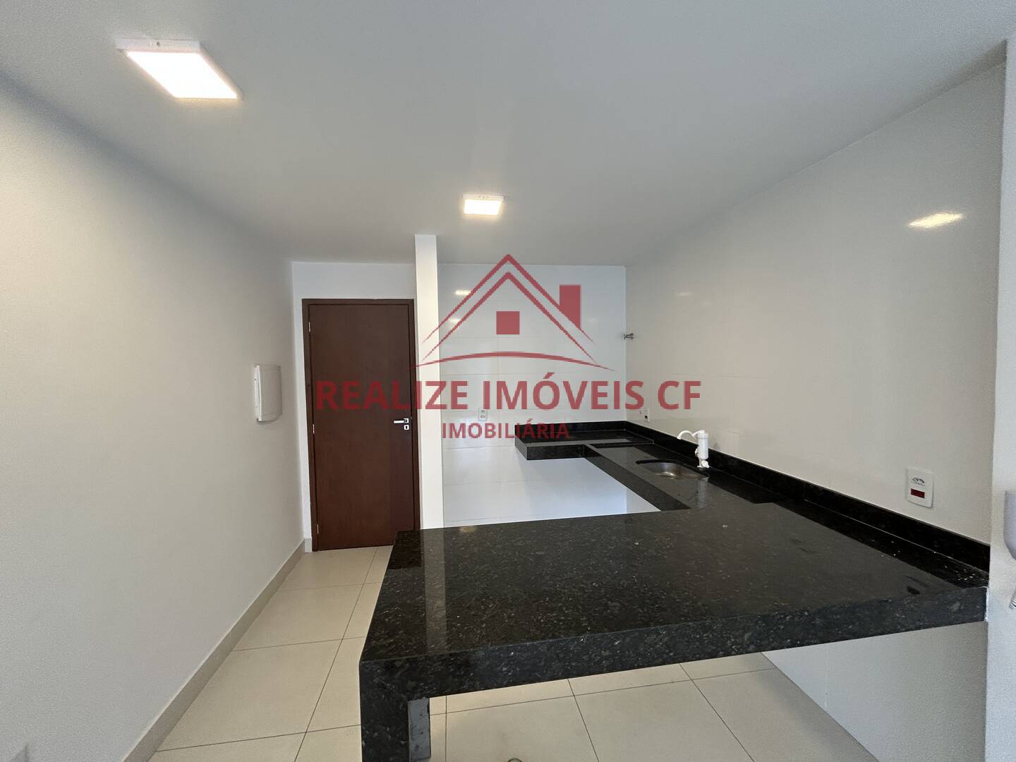 Apartamento à venda e aluguel com 2 quartos, 70m² - Foto 9