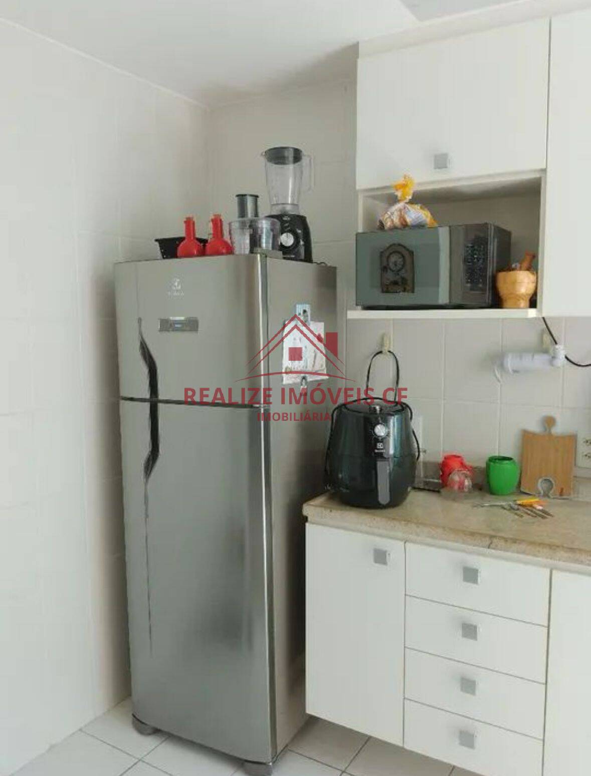 Apartamento à venda com 2 quartos, 70m² - Foto 7