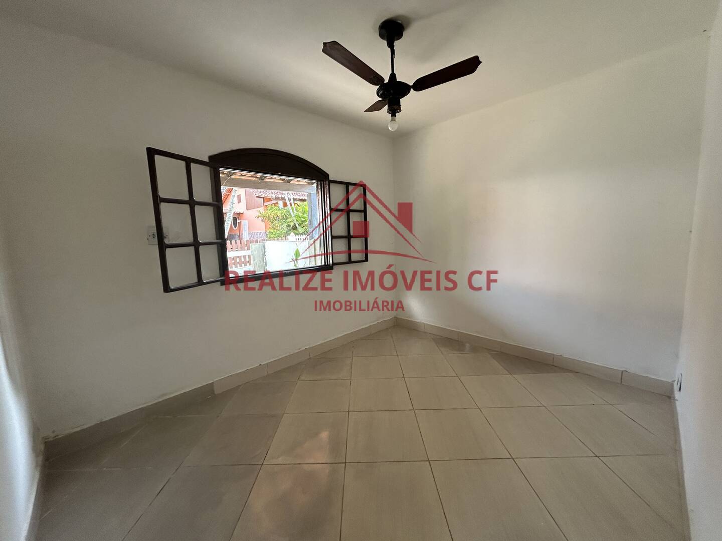 Casa à venda com 3 quartos, 110m² - Foto 14