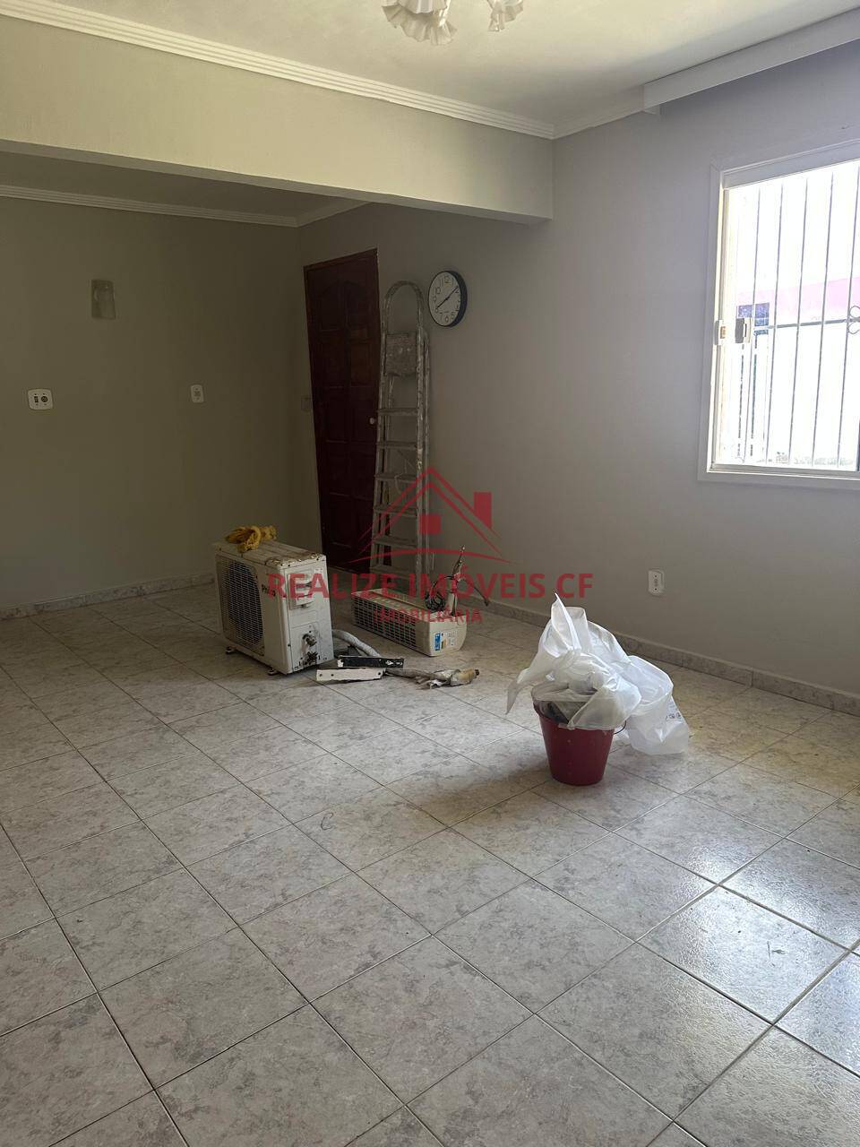 Casa para alugar com 2 quartos, 100m² - Foto 5