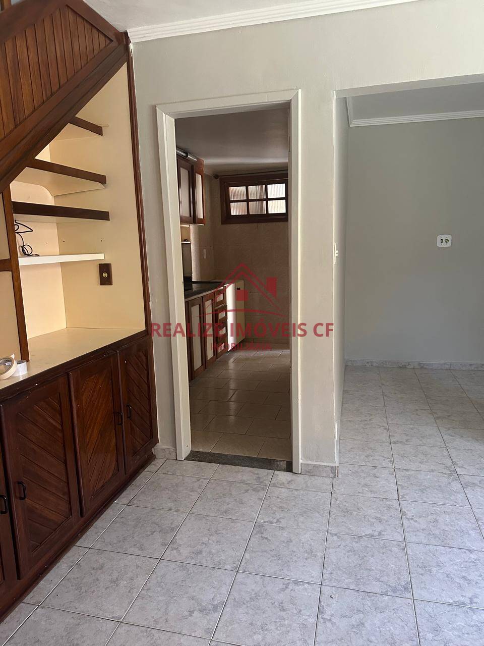 Casa para alugar com 2 quartos, 100m² - Foto 12