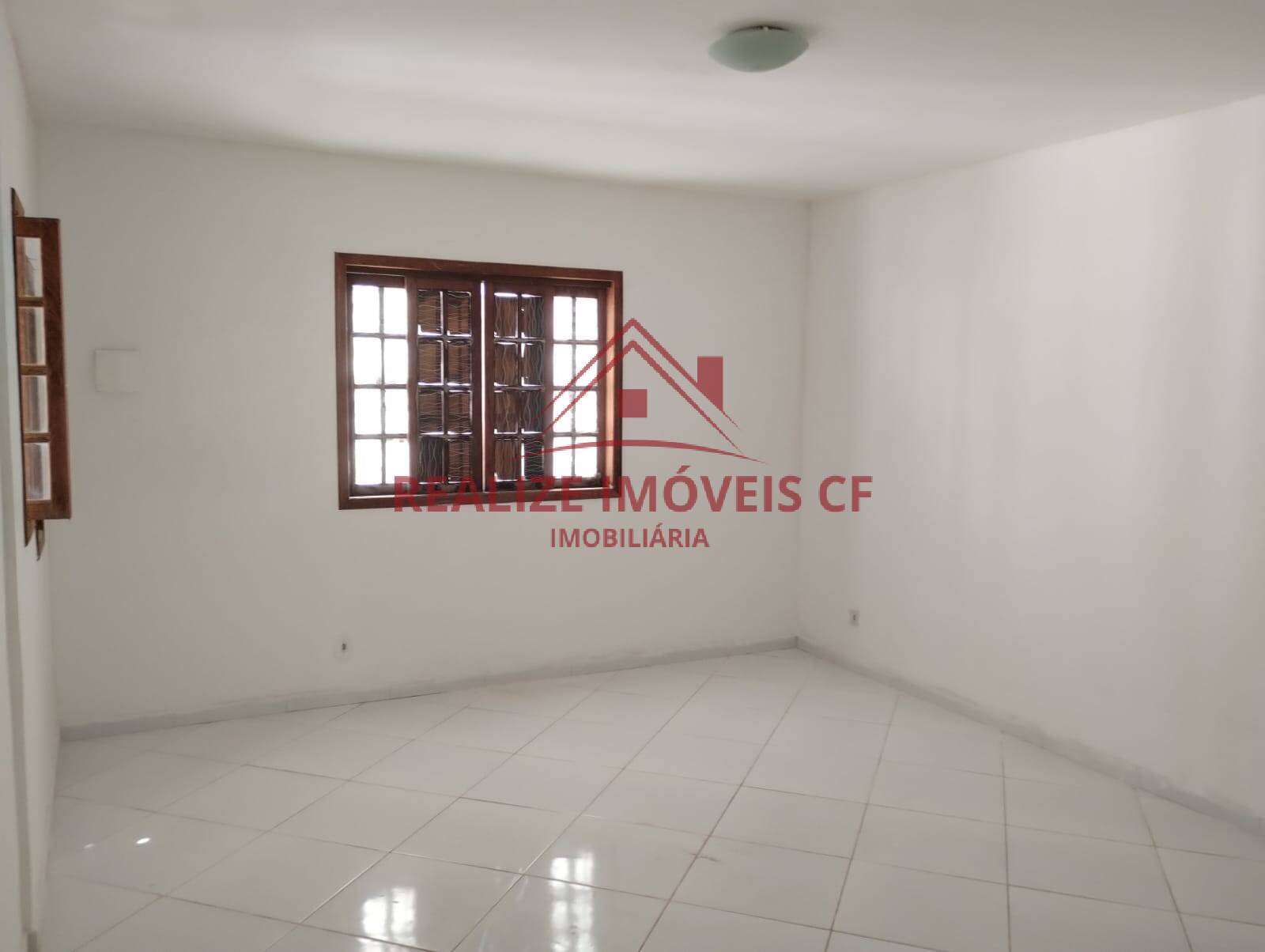 Casa à venda com 2 quartos, 250m² - Foto 11