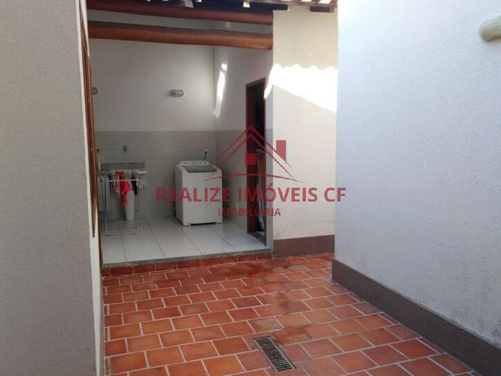 Casa à venda com 4 quartos, 290m² - Foto 19