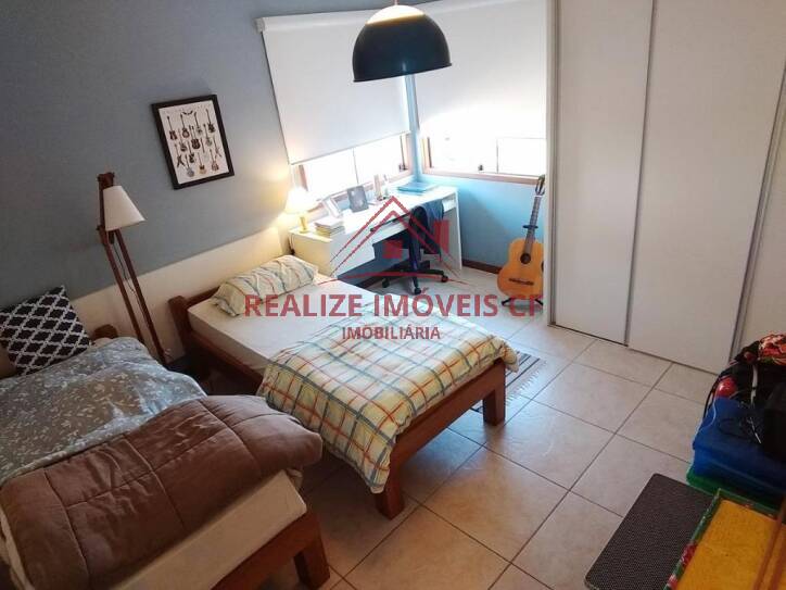 Casa à venda com 4 quartos, 290m² - Foto 23